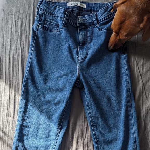Zara High Waisted Jeans - Picture 1 of 3